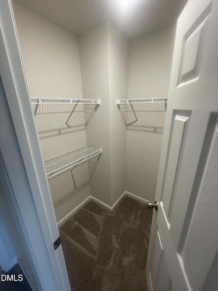 Building Photo - 1002 Peony Ln