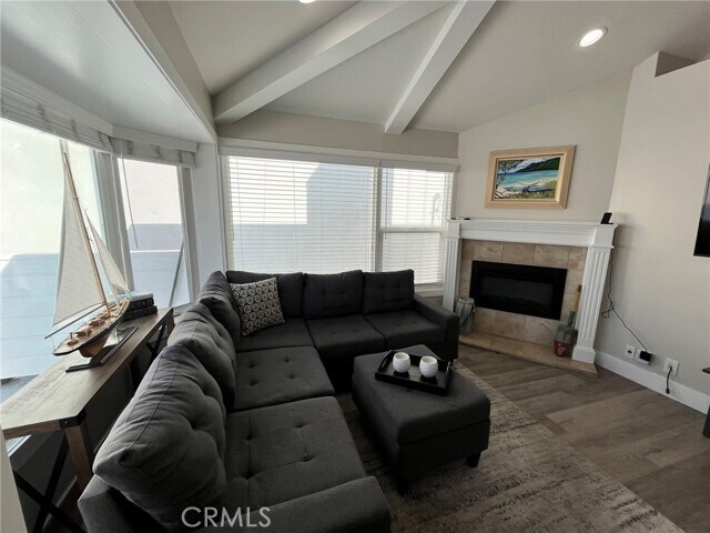 Building Photo - 602 Narcissus Ave