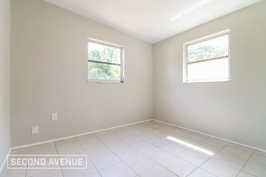 Building Photo - 8549 93rd Ave