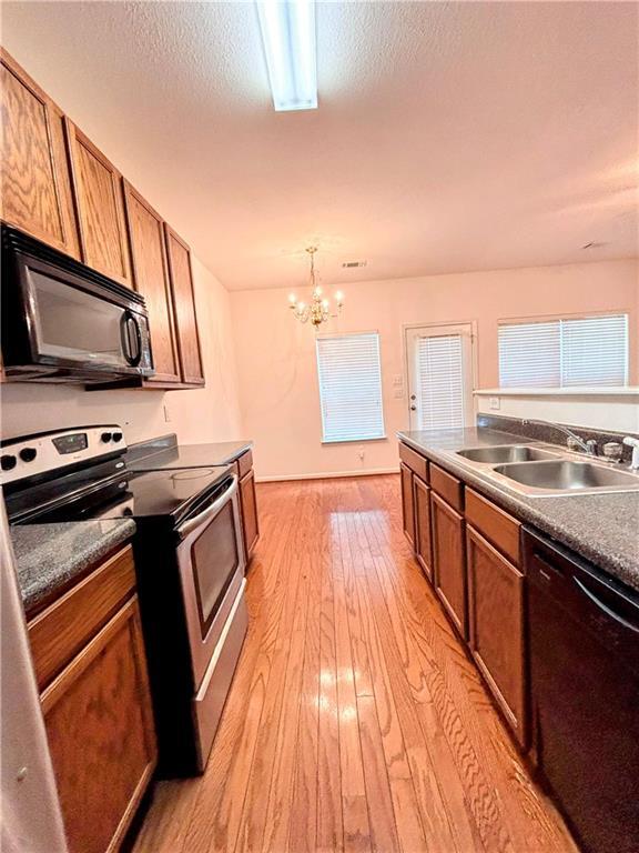 Building Photo - 283 Brookview Dr