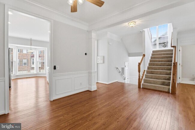 Building Photo - 6137 Manchester Park Cir