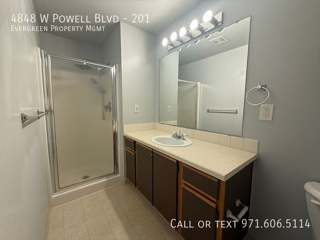 Building Photo - 4848 W Powell Blvd