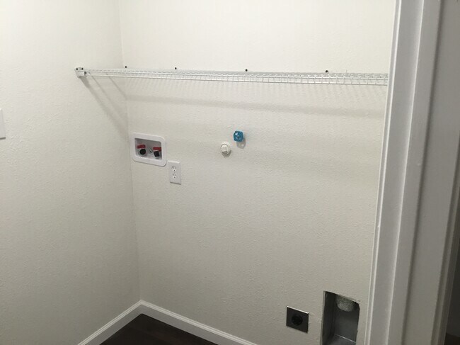 Building Photo - 3809 Calming Meadows Ct