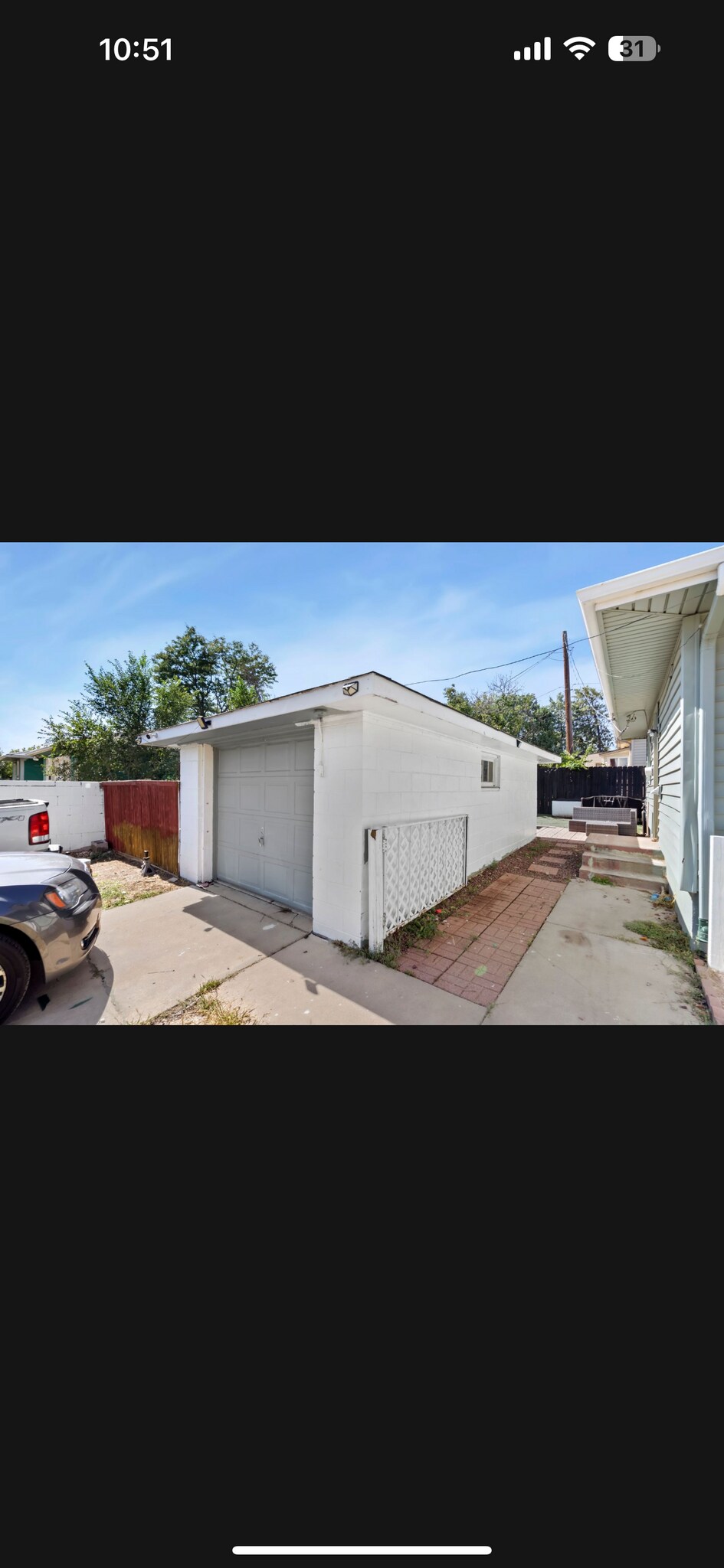 Building Photo - 3037 Lakeside Dr