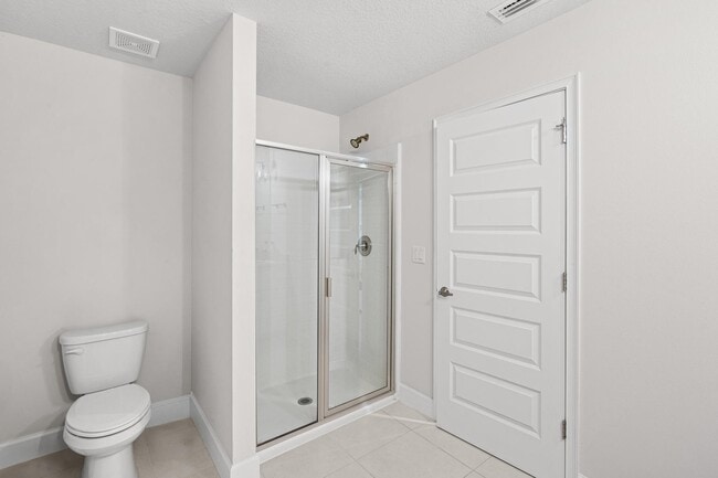 Building Photo - 692 NE Turtleback Trail