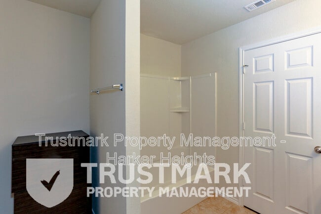 Building Photo - 1321 Cozy Creek Dr