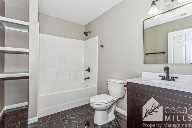 Building Photo - Brand new 2 Bedroom in Central Wichita!