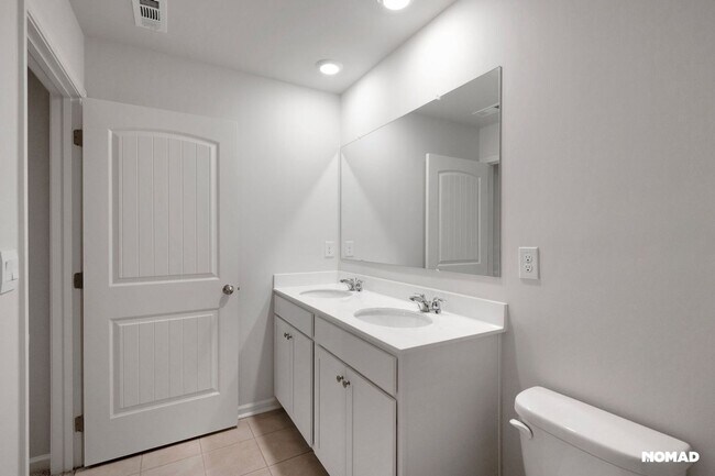Building Photo - Charming 3BR Townhome in Buford