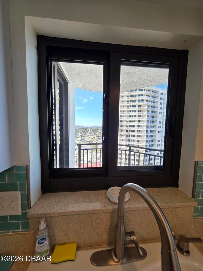 Building Photo - 2555 S Atlantic Ave