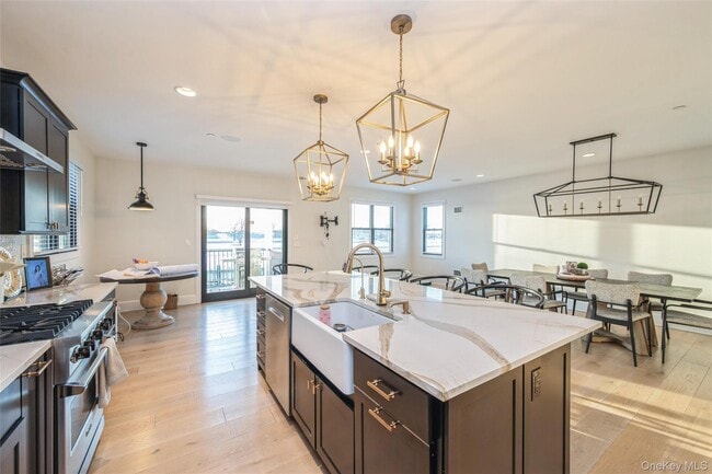 Building Photo - 400 Shore Rd