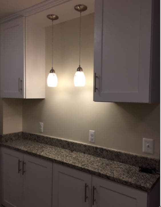 Kitchen Bar - 950 25th St NW