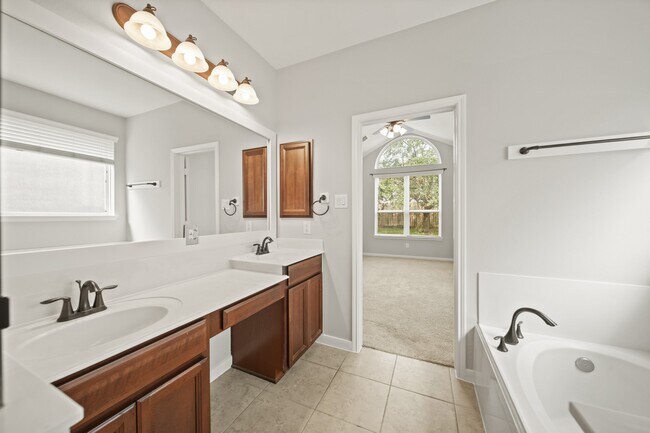 Building Photo - 24430 Silverton Valley Ln
