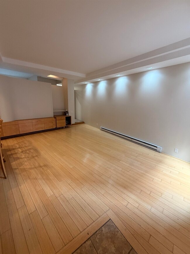 Building Photo - 401 State Street