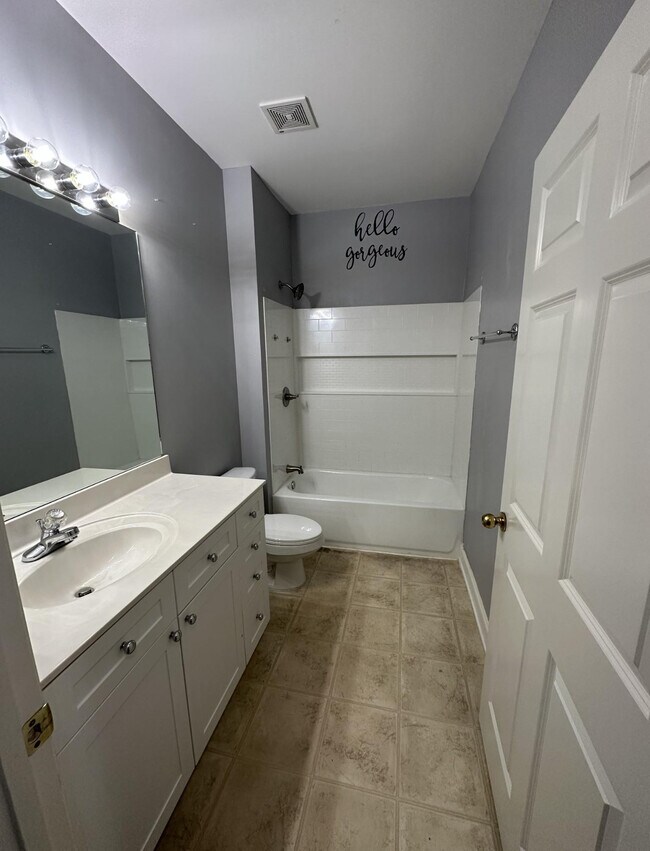 Building Photo - 4316 Summercrest Blvd