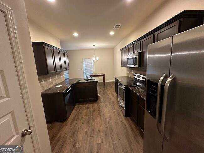 Building Photo - 376 Pernell Dr