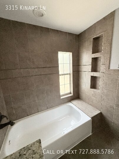 Building Photo - 3315 Kinard Ln