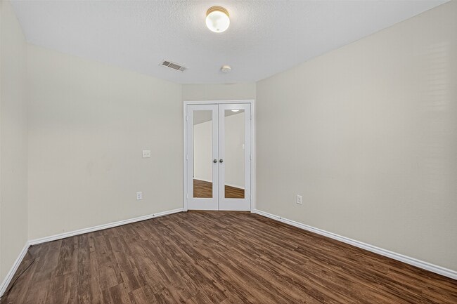 Building Photo - 1830 Cormorant Cres