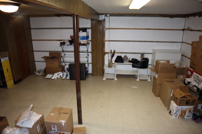 Building Photo - 7344 San Bonita Dr