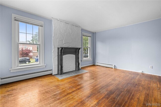 Building Photo - 619 Elmwood Ave