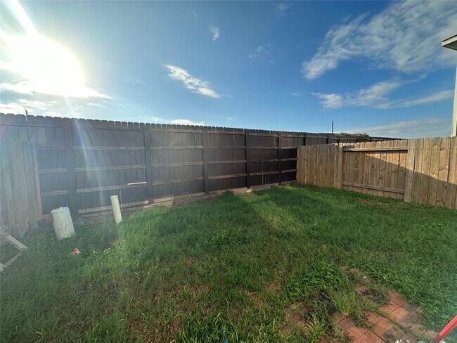 Building Photo - 15931 Winston Point Ln