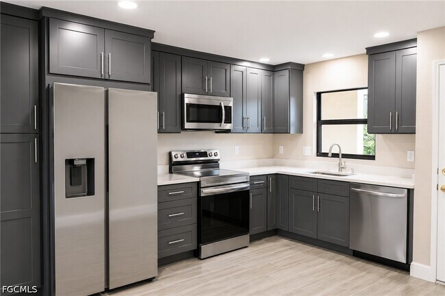 Building Photo - 16341 Dublin Cir