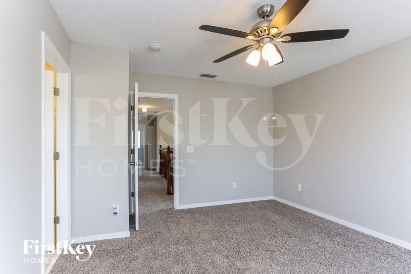 Building Photo - 12607 Longcrest Dr