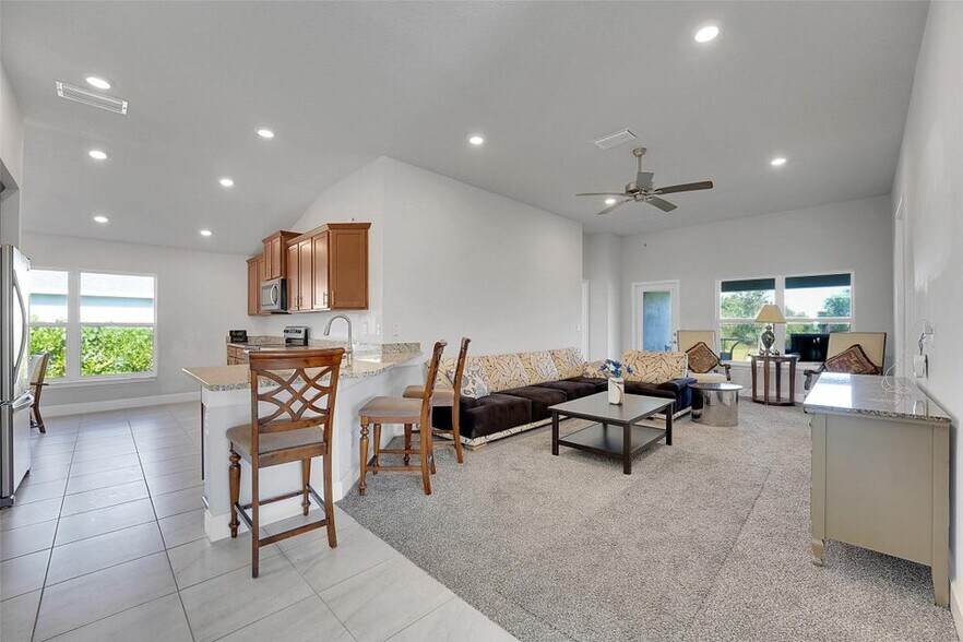 Building Photo - 8600 Merano Ave