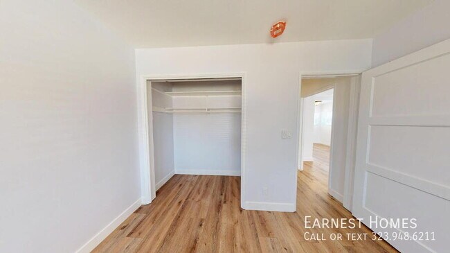 Building Photo - 8214 Laurelgrove Ave