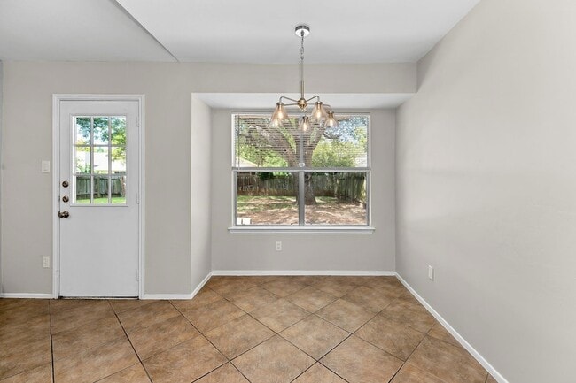 Building Photo - 1816 Goodson Ln