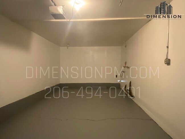 Building Photo - Remodeled Rambler with Basement in Auburn ...