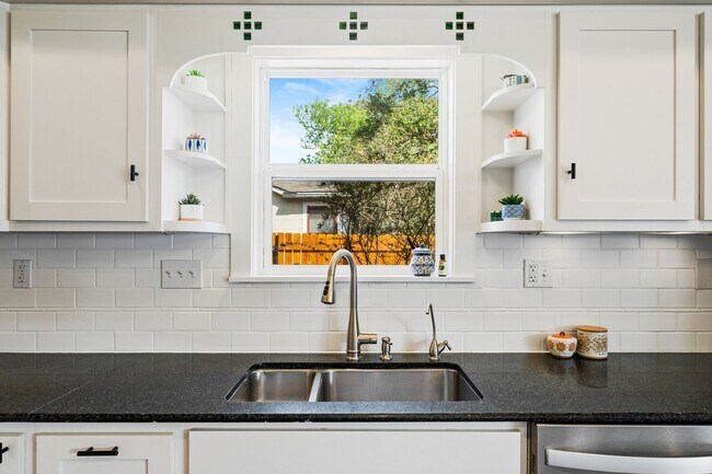 Building Photo - Beautifully Updated Historic Home