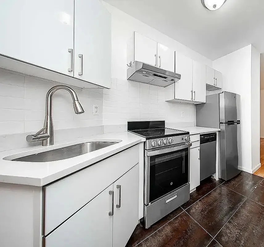 Building Photo - 32-38-38 48th St
