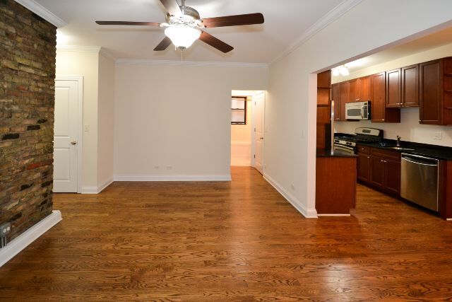 Building Photo - 747 W Addison St