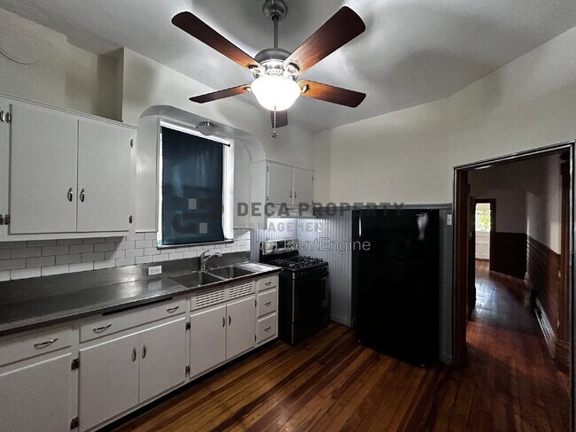 Building Photo - 4643 Tennessee Ave