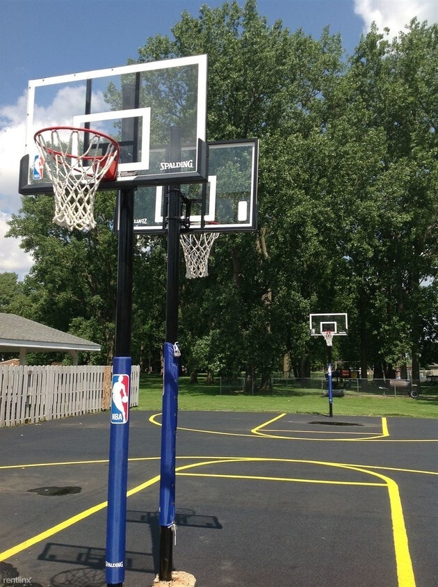 Building Photo - 2909 Travis St