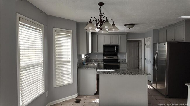 Building Photo - 3527 Standard Dr