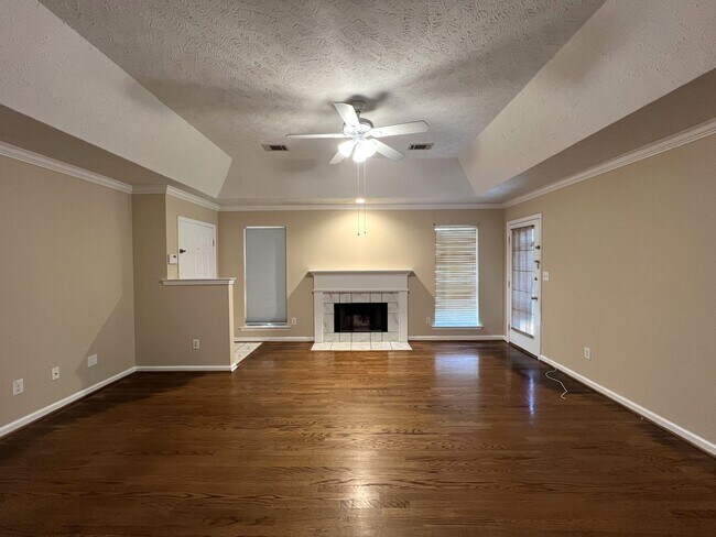 Building Photo - 1706 Meadow Oak Ct