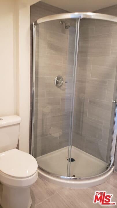 Building Photo - 2133 Carmona Ave