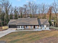 Building Photo - 788 Sherwood Rd N W