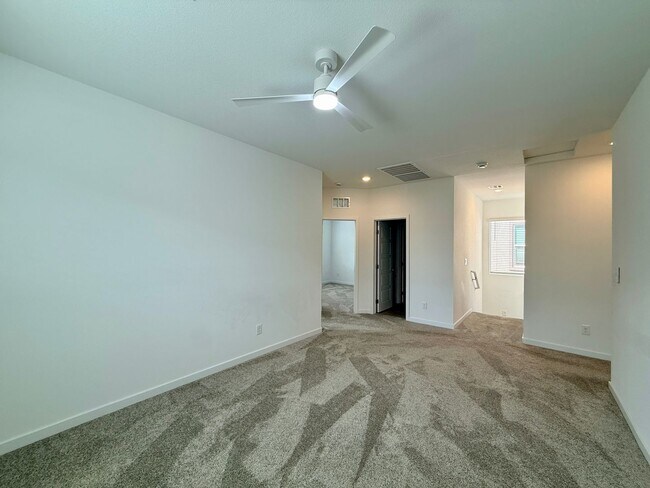 Building Photo - Beautiful Spring Valley Lennar Home-Make it yours today!