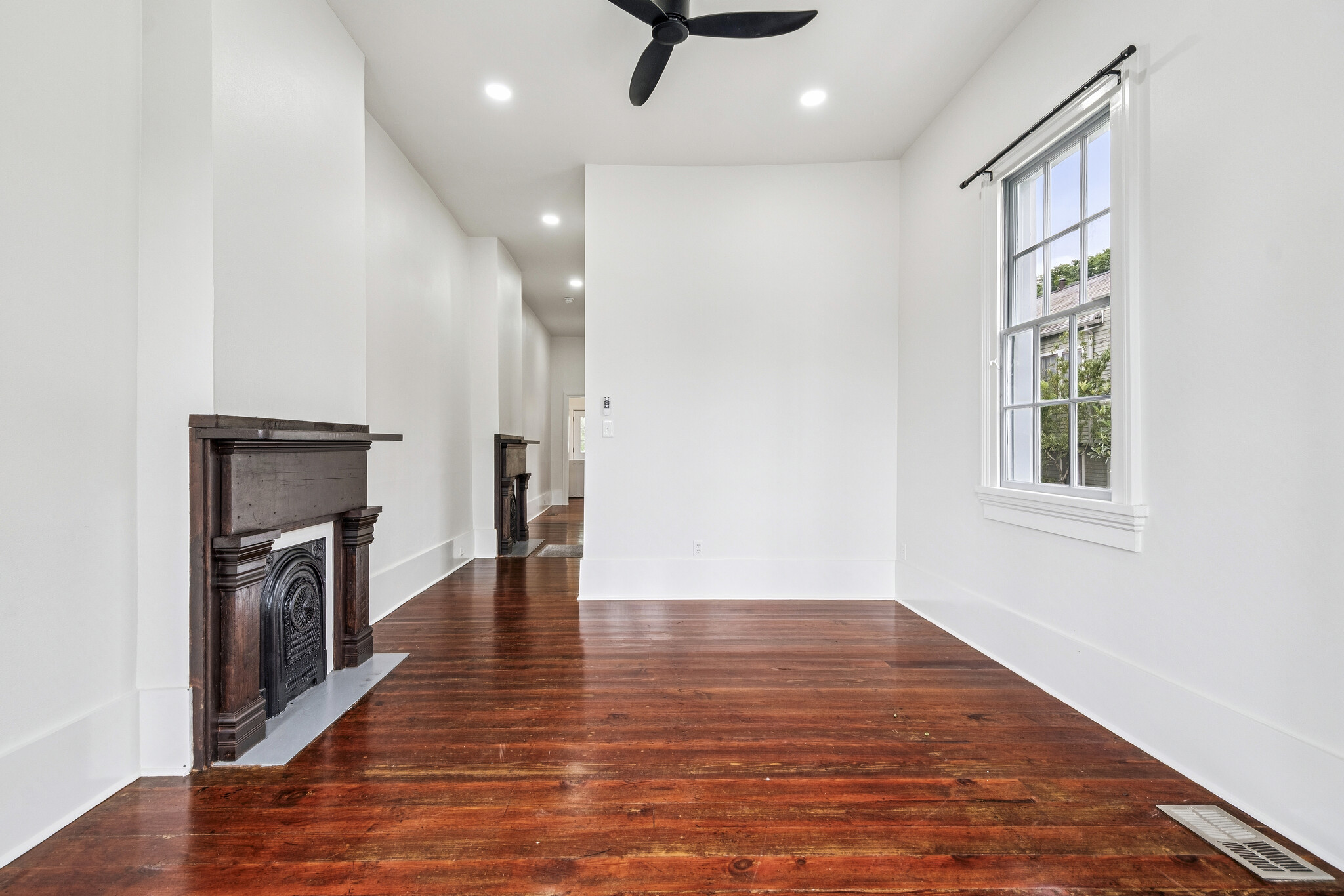 Building Photo - 2644 Lepage St