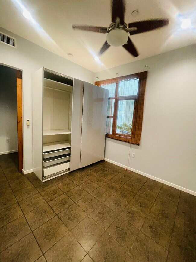 Bedroom Closet - 133 The Promenade N