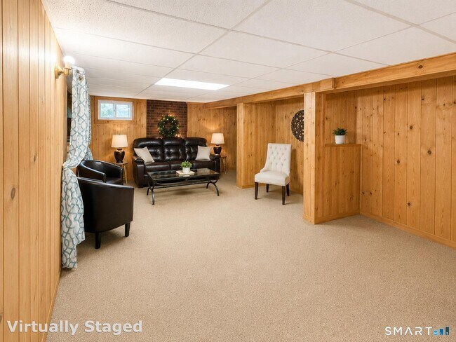 Building Photo - 104 Higby Rd