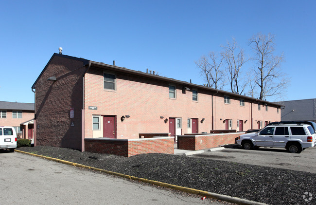 Primary Photo - Eastmoor Square Apartments