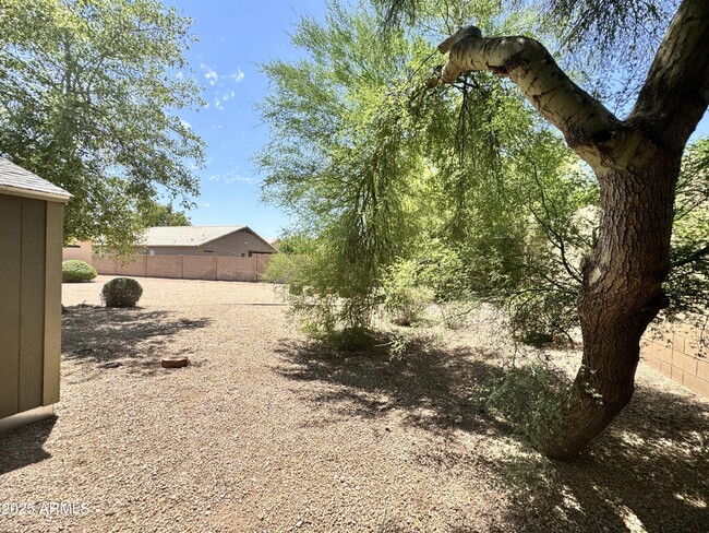 Building Photo - 9138 W Ross Ave