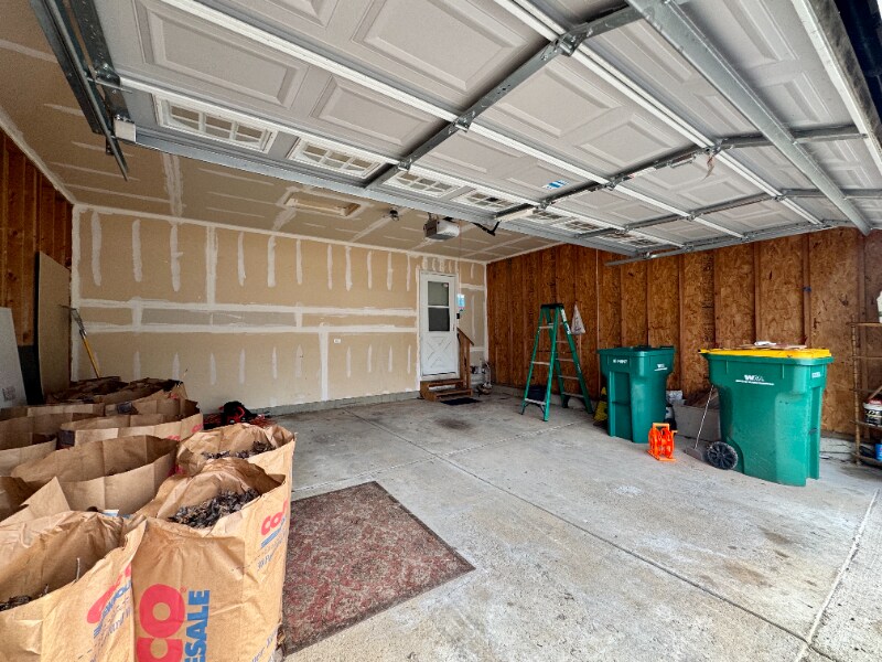 Building Photo - 11319 Maplewood Dr