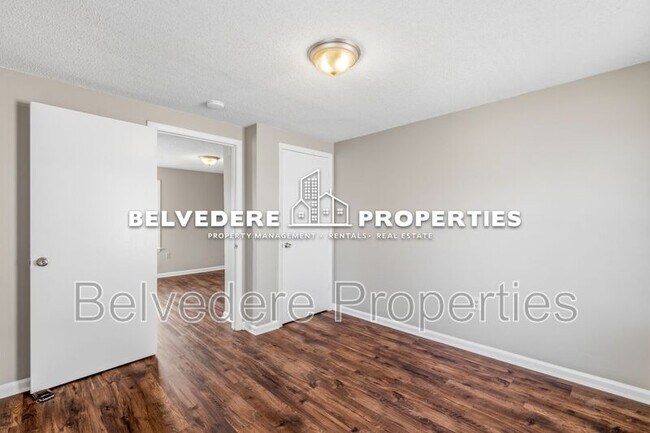 Building Photo - 110 S Raleigh St