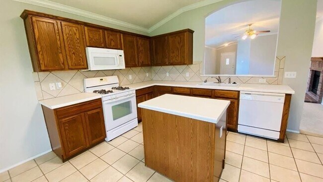 Building Photo - 207 Golden Gate Dr