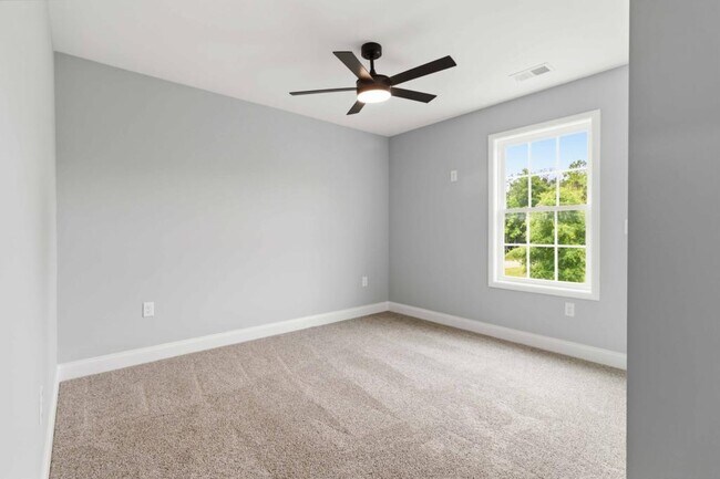Building Photo - 305 Tribble St