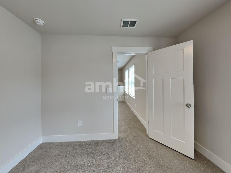 Building Photo - 536 Crowder Pl